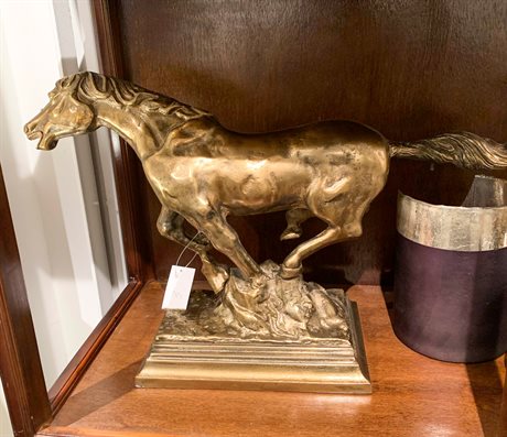 Horse alum raw antique gold